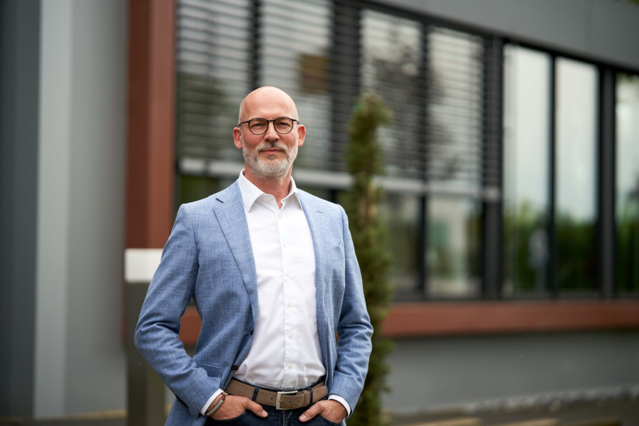 Businessfotografie Mann mit Prozesssen