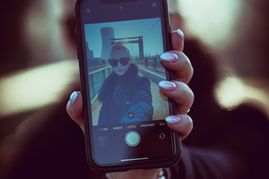 Iphone von Julia an der Rheinfähre in Walsum